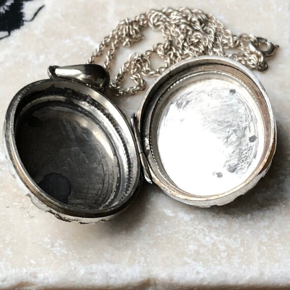 Victorian Silver Asthetic Locket on Chain Circa.1… - image 7