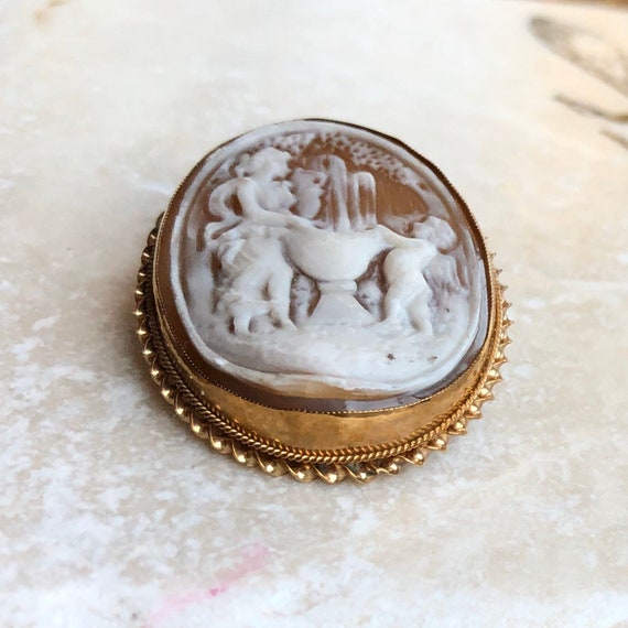 Vintage Gold Cameo Brooch - image 3