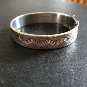Vintage 1970s Ornate Silver Bangle