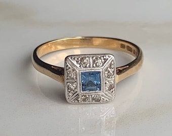 Art Deco Style 18 Carat Aquamarine and Diamond Ring