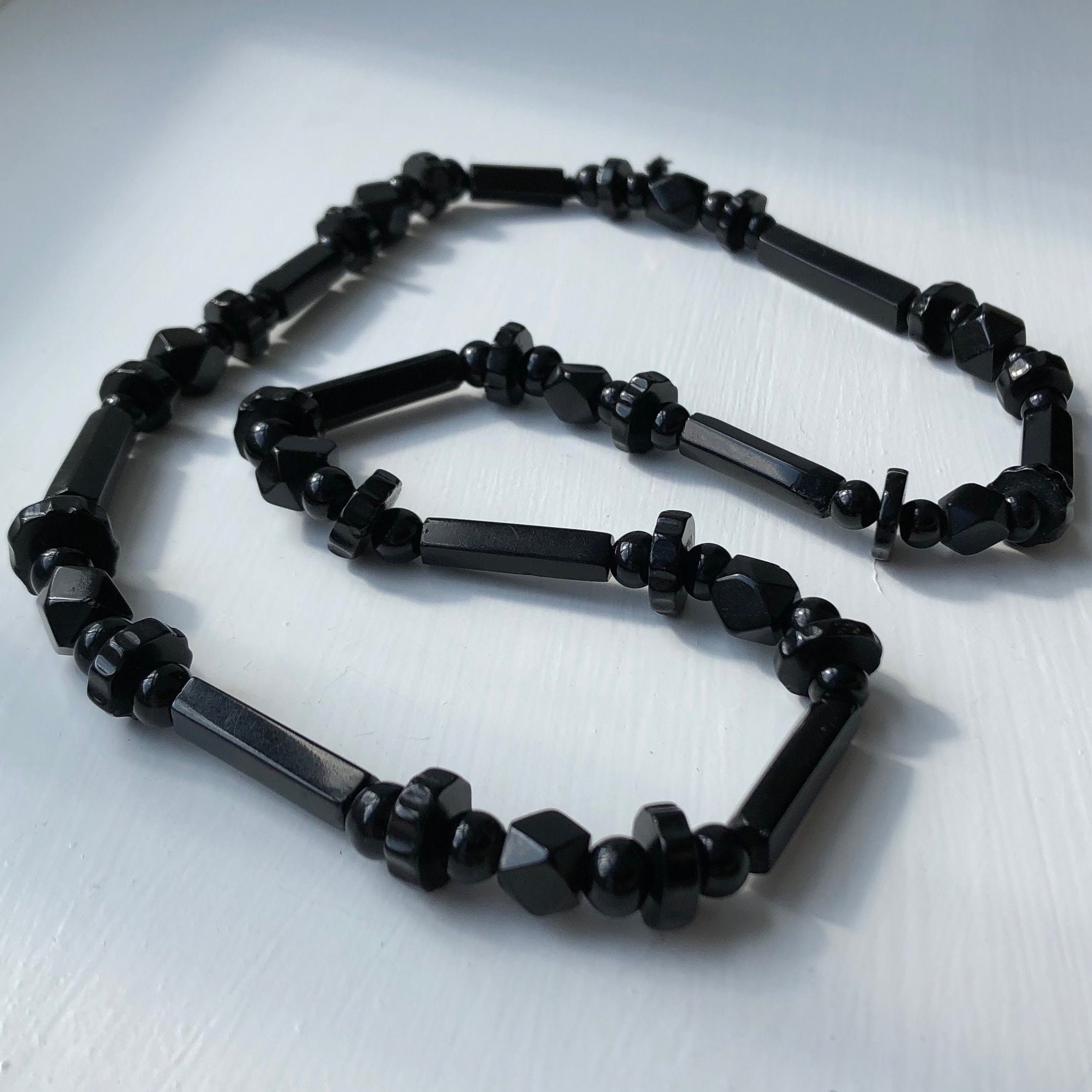 Collier Vintage Perles Noires Avec Pendentif Pierre Noire - Résine, Occasion