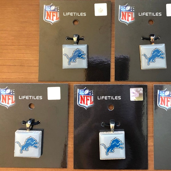 New, Wholesale lot: Set of 4 Detroit Lions NFL Logo wooden scrabble Tile Charm Pendant LifeTiles DIY fan bead bracelet jewelry sale