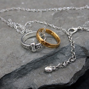 Outlander Wedding Ring Necklace, Claire Fraser, Sassenach Jewelry, Bookish Necklace, Book Club Gift