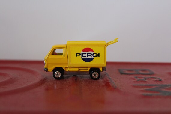 pepsi truck toy
