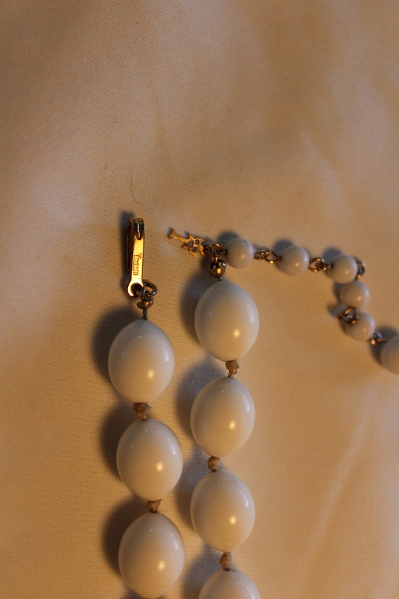 Trifari Vintage Faux Pearl Choker Necklace - image 3