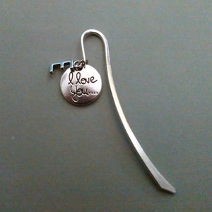 Pingente prateado "Eu te amo..." MARCADOR DE LIVROS (Personalizado)