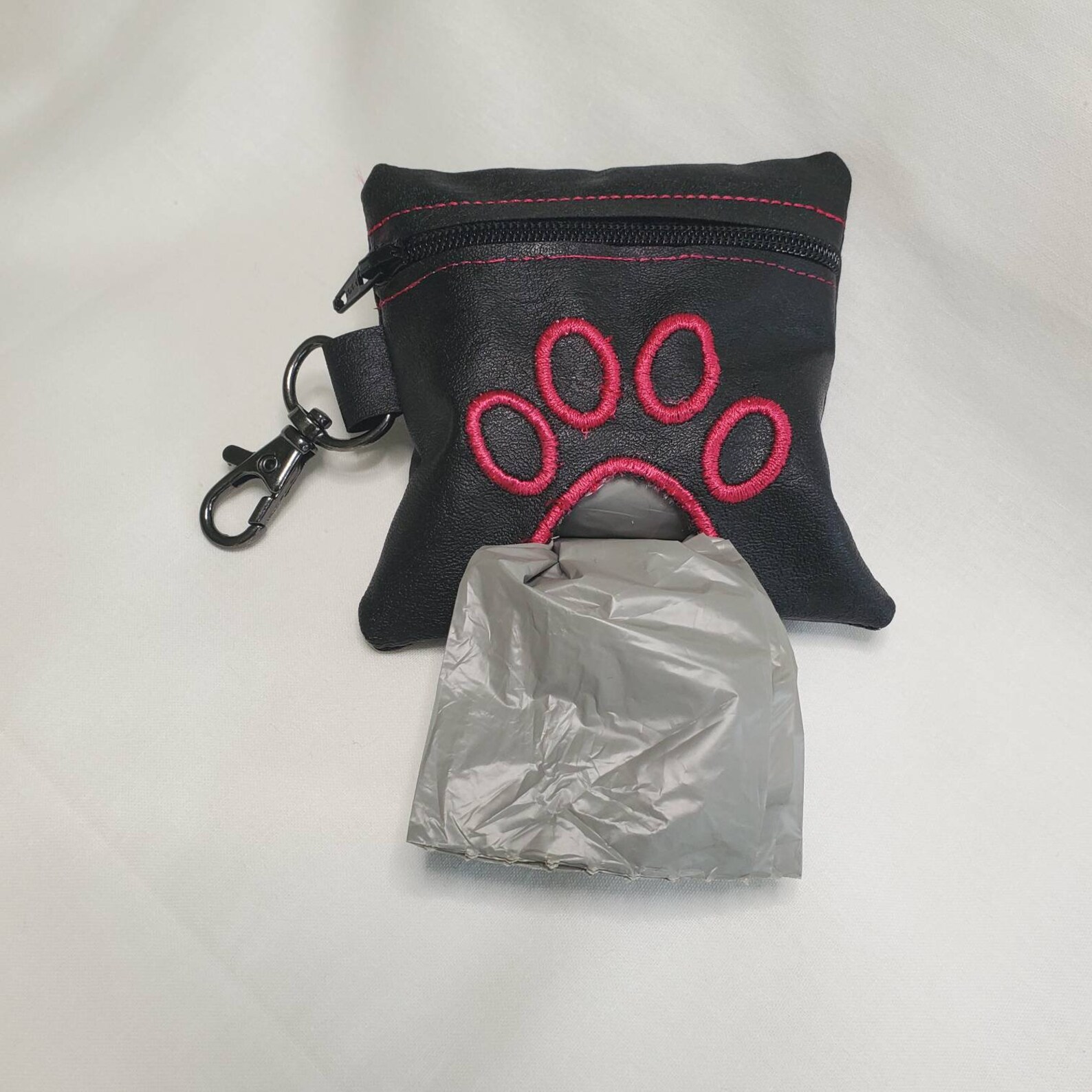 Dog Poop Bag Dispenser, Bag Holder, Clip on Zipper Pouch, Pet Waste