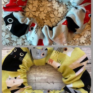 Cute Cat Scrunchies, Cat Hair Scrunchies, Gray Cat Scrunchie, Green with Gray Cats Scrunchies, Kitten Scrunchies, Black Cat Cartoon