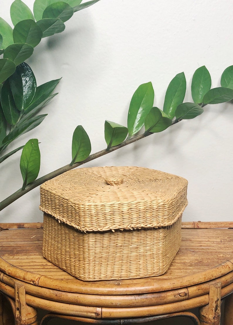 Vintage Seagrass Basket With Lid Lidded Basket Woven Etsy