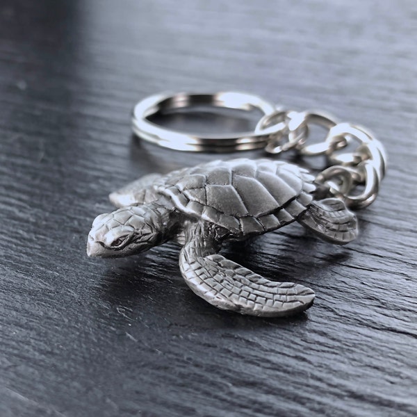 Pewter Turtle Keychain for Men and Women- Sea Turtle Charm, Gifts for Turtle Lovers, Cute Turtle Keyring, Gifts for Scuba Divers