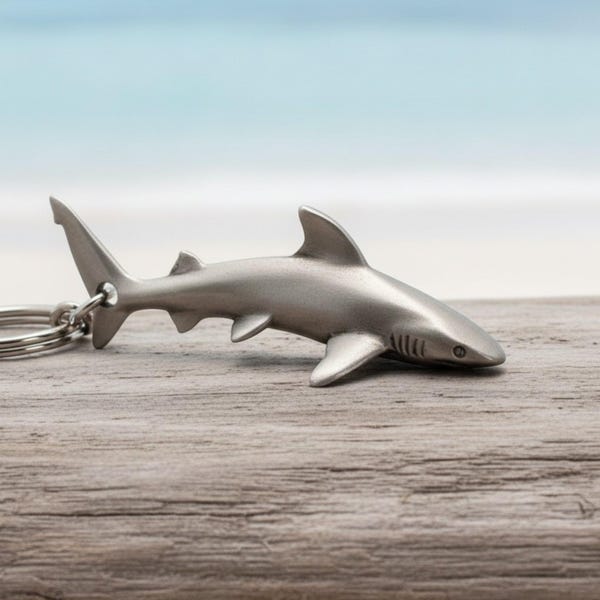 Pewter Grey Reef Shark Keychain: Ocean Lover Gift