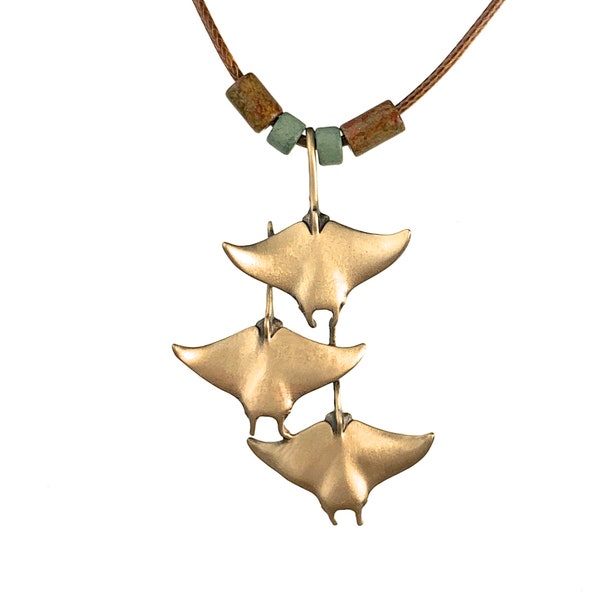 Manta Ray Beach Necklace, Antique Bronze, Stingray Jewelry, Manta Ray Pendant Scuba Diving Jewelry, Ocean Inspired Bronze Jewelry