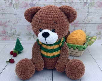 Peluche marrón de ganchillo Oso grande de peluche en suéter Decoración de guardería Animal amigurumi Regalo de baby shower Juguete de Navidad Decoración rústica