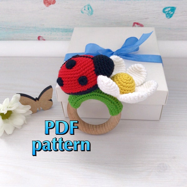 Crochet ladybug pattern PDF Daisy rattle Organic baby toys Teether wooden ring Amigurumi pattern Flowered rattle Baby shower gift