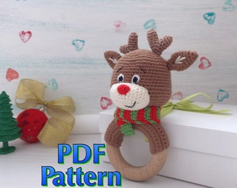 Patrón de ciervo de ganchillo PDF Sonajero juguete hecho a mano Juguetes orgánicos para bebés Mordedor anillo de madera Amigurumi animales Regalo de Navidad para recién nacido ciervo Rudolph