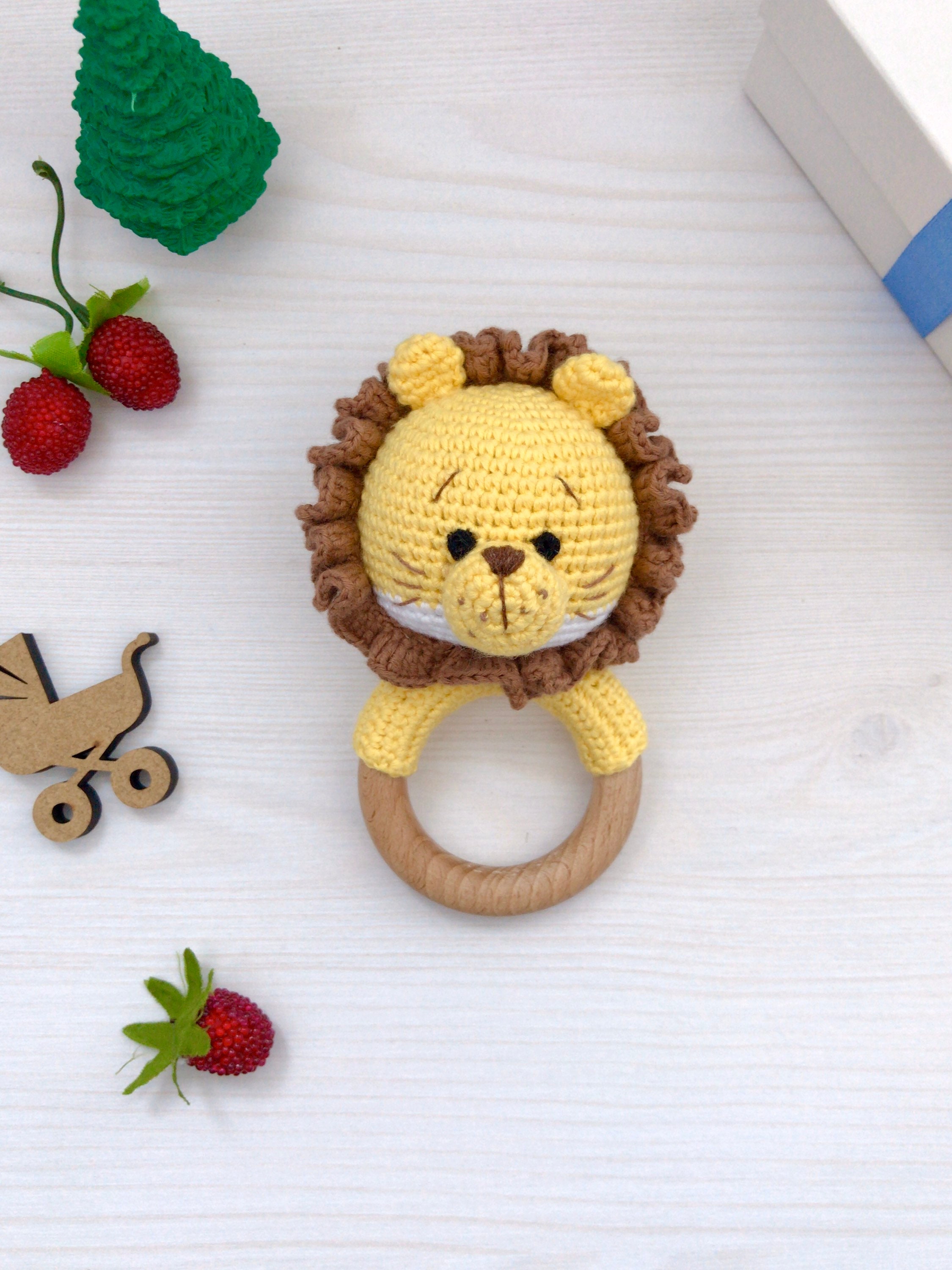 Crochet lion pattern PDF Wood rattle Organic baby toys Teether | Etsy
