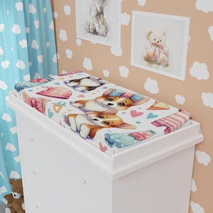 かわいいコーギーの赤ちゃん、おむつ替えパッドカバー、子供部屋の装飾、新米ママへのプレゼント、ベビーシャワーギフト、犬好きの子供部屋、パステルカラーの子供部屋の装飾