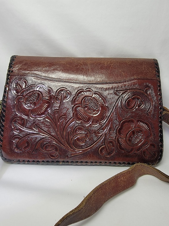 Hand-tooled vintage leather purse - image 4