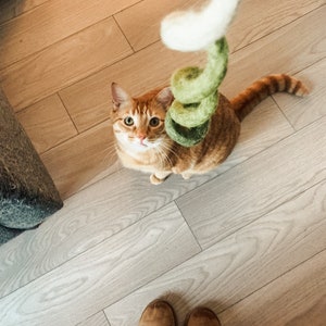 gertie’s green bean | hand felted woolly spiral | wool cat toys