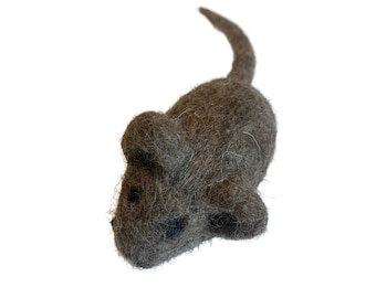 hand felted woolly mouse | natural cat toy | no catnip cat toys | all natural cat toys | wool mouse for cats | wool cat toys