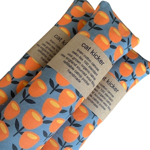 fiona’s fleurs d’oranger organic catnip cat kicker  | kitty kick stick | refillable cat kicker