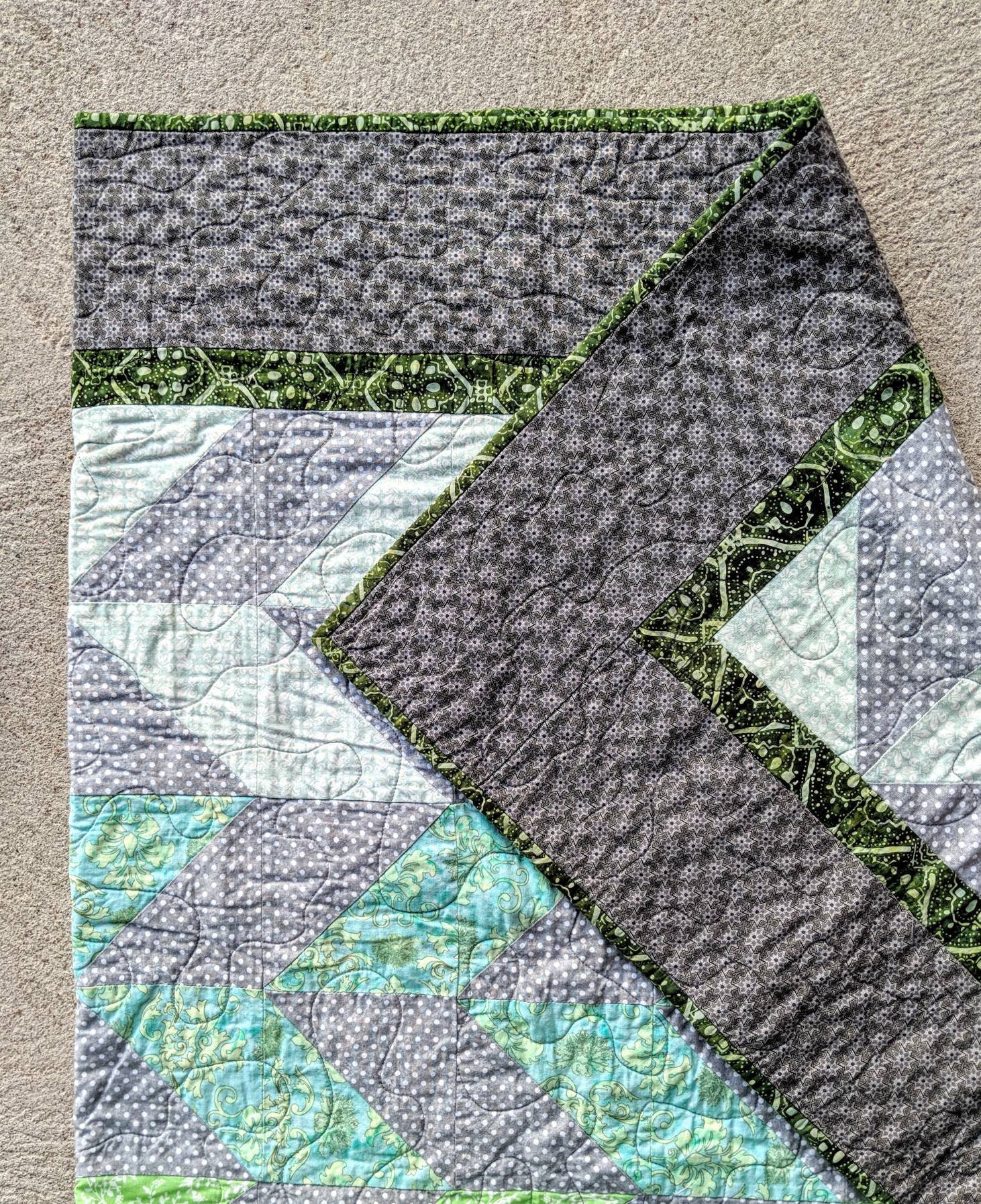 Emerald Isle Quilt Finished Quilt 62 X 72 Green Gray Twin Etsy