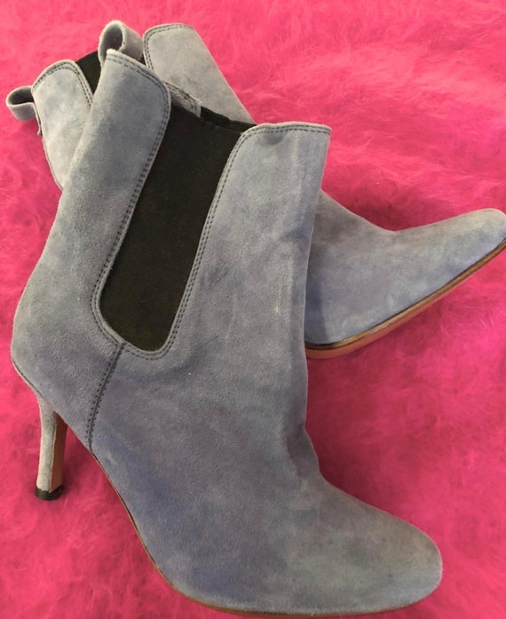 lilac suede boots