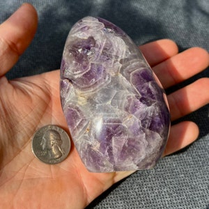 Polished amethyst tower - natural amethyst crystal with cut base - genuine amethyst table decoration