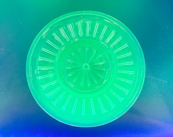 1930-35 Uranium Hazel Atlas New Century 6” Saucer