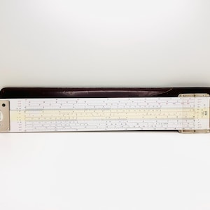 Vintage UTO Nr3-931U Poly-e Studium Rechenschieber mit Original Ledertasche Made in Denmark