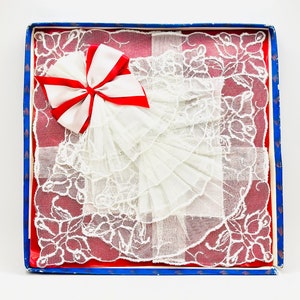 Vintage Embroidered Cotton and Lace Handkerchiefs Giftset