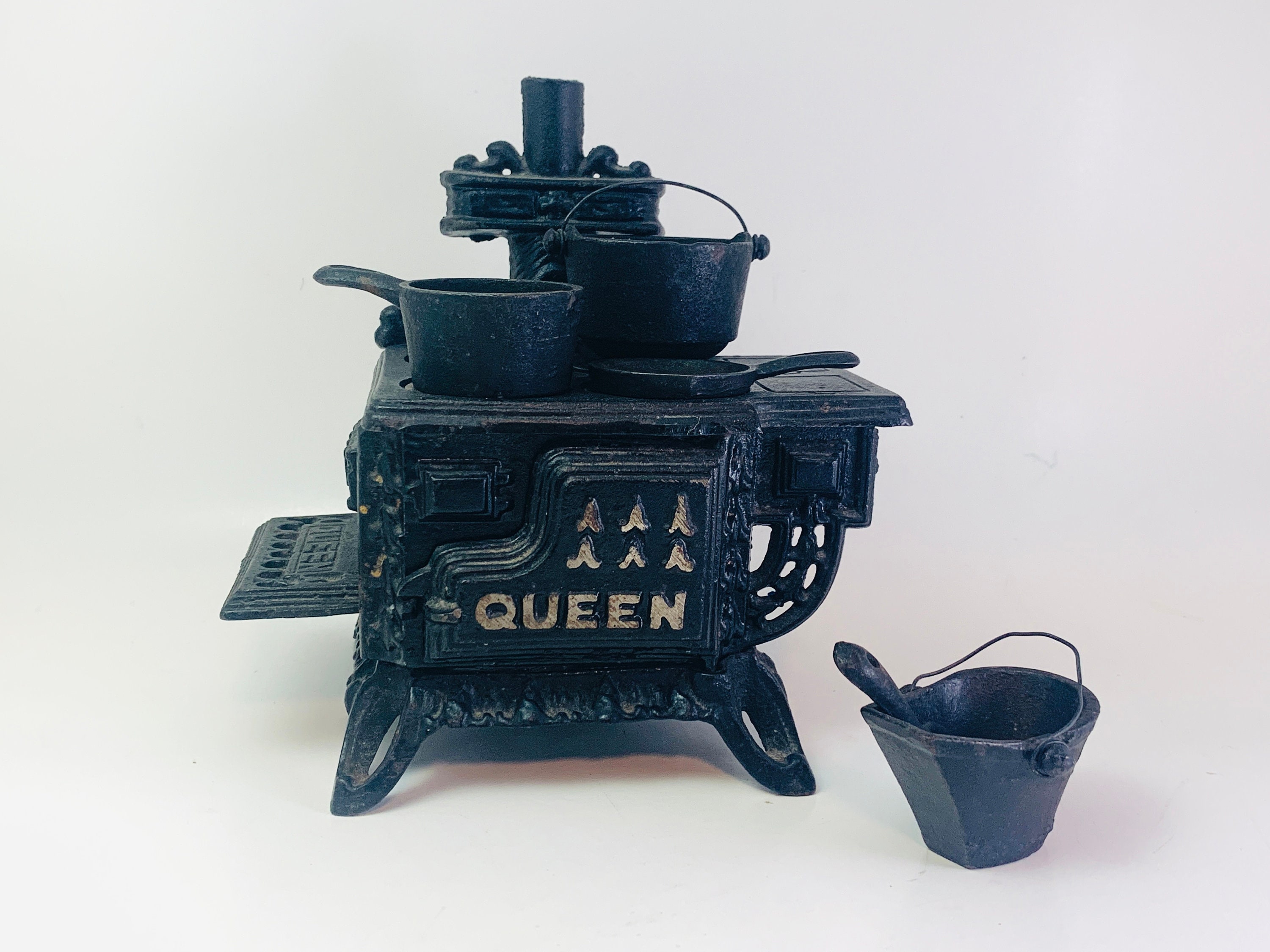 Vintage Queens Miniature Cast Iron Stove Set - Etsy.de