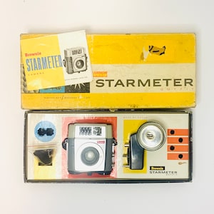 Vintage Kodak Brownie Starmeter Camera
