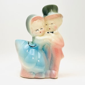 Vintage 1950’s Shawnee Pottery Dancing Couple Planter USA