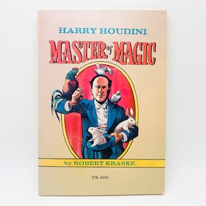 1978 Harry Houdini Masters of Magic Scholastic Book