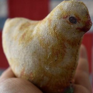 Easter egg basket hen chicken rooster primitive basket bowl tuck baby faux fake chicks doll