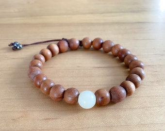 Mala bracelet in Sandalwood and bohdi seed, adjustable bracelet, yoga bracelet, minimalist bracelet