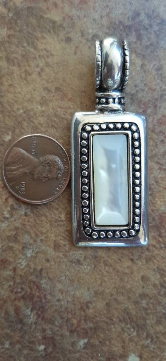 Beautiful Mother of Pearl Pendant FREE SHIPPING