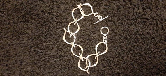 Beautiful Silver Link Bracelet FREE SHIPPING - image 3