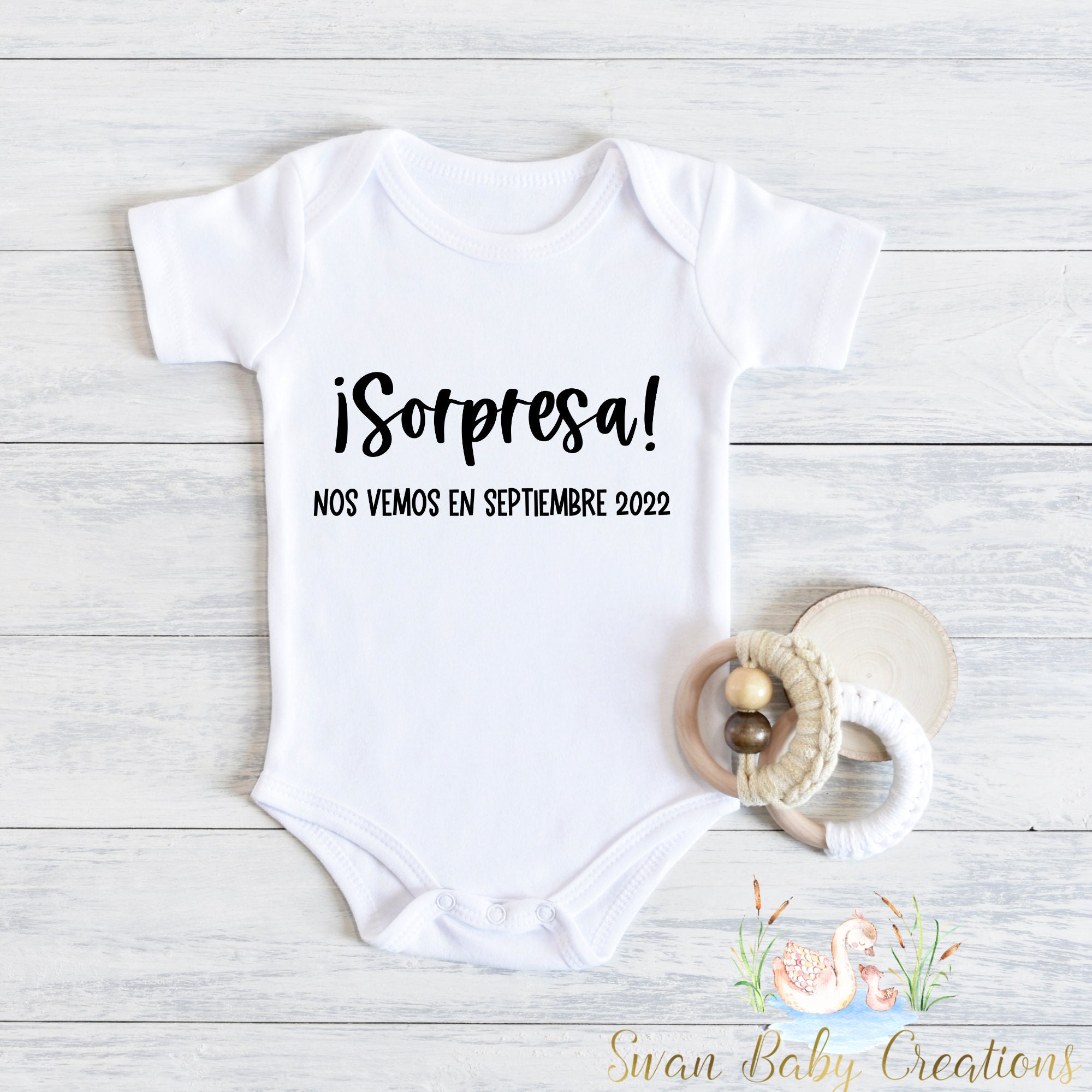 Spanish Pregnancy Announcement Bodysuit - 'Sorpresa Viene Un Bebe' Baby Reveal Outfit