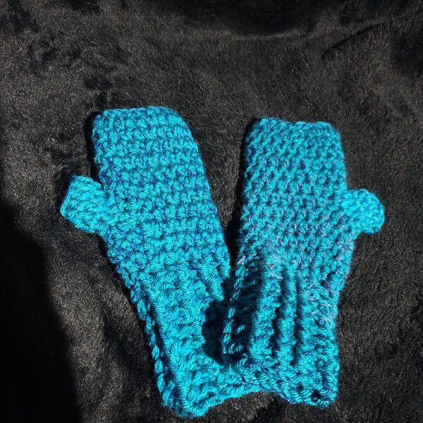 Unisex, chunky and warm, fingerless gloves to fit small adult in stunning teal green bamboo acrylic mix yarn.