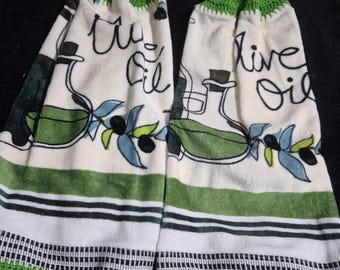 Hand crocheted 100% cotton tea towels or hand towels in various designs andcolours.