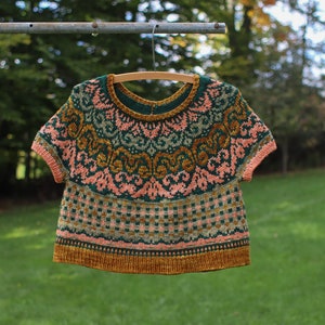 KNITTING PATTERN - Untangled Crop - tee knitting pattern, colorwork pattern, fair isle pattern, summer knitting, jumper pattern, top pattern