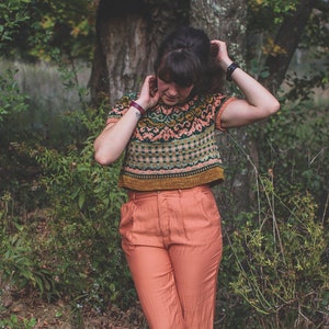 KNITTING PATTERN - Untangled Crop - tee knitting pattern, colorwork pattern, fair isle pattern, summer knitting, jumper pattern, top pattern image 3