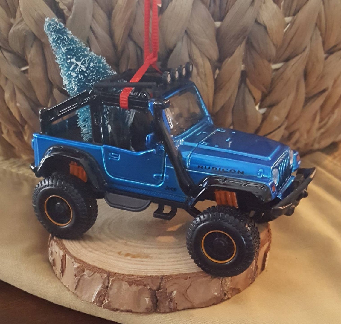 Jeep Christmas Ornament 