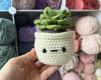 Handcrafted Crochet Succulent in Ecru Pot: Minimalist Home Decor