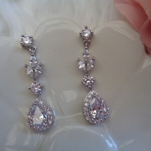 Women's Cubic Zirconia Marquise Teardrop Bridal Jewelry Set - Necklace & Earrings For Wedding