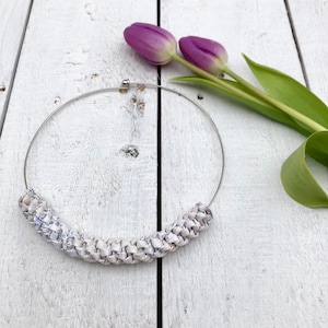 Collana corta in Carta, gioielli di carta, idea regalo eco-friendly