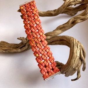 Bracciale arancione in Carta riciclata Intrecciata a mano, idea regalo vegan ed eco friendly