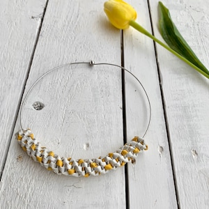 Collana da donna eco-friendly, gioielli di carta